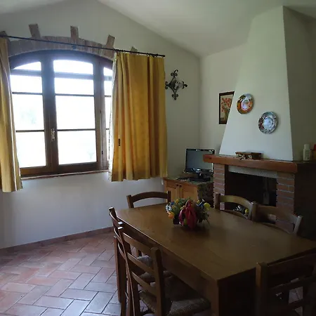 Il Borgo Di Montereggi Limite