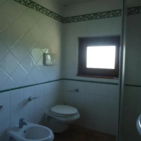 Il Borgo Di Montereggi Alloggio per agriturismo *