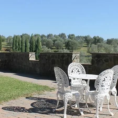 Il Borgo Di Montereggi Alloggio per agriturismo *