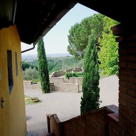 Il Borgo Di Montereggi * Limite